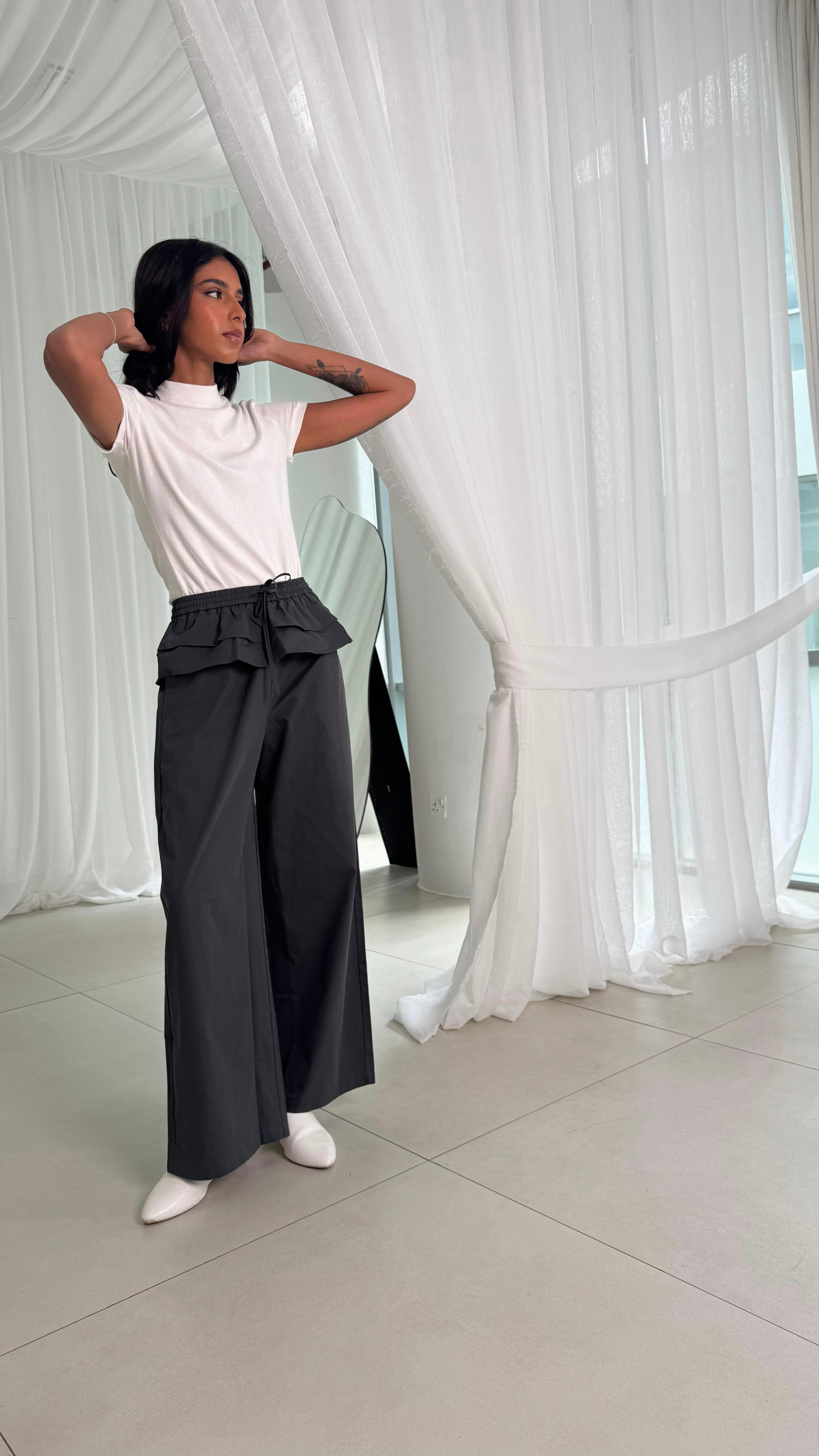 Effortless | Dark grey