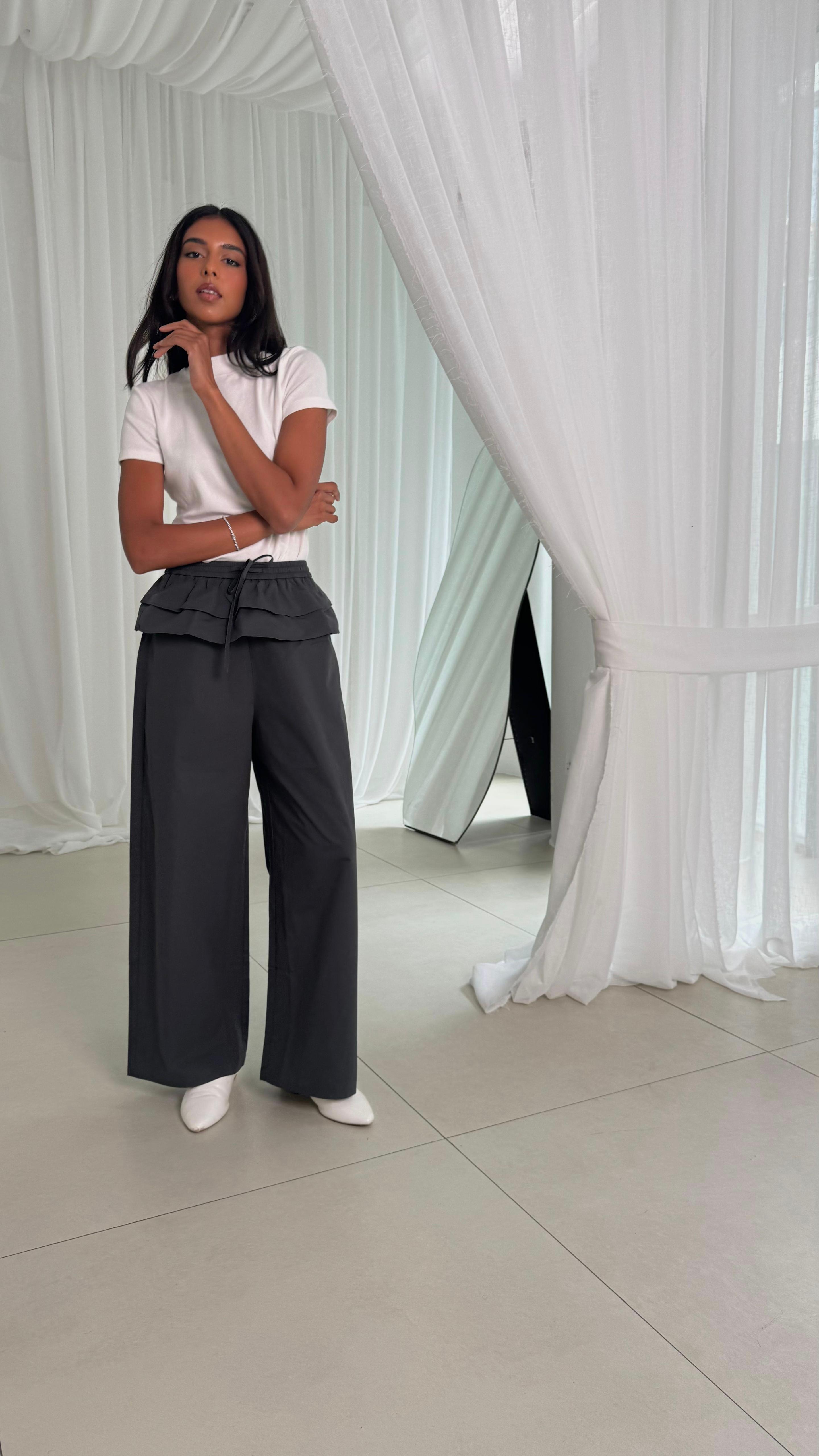 Effortless | Dark grey