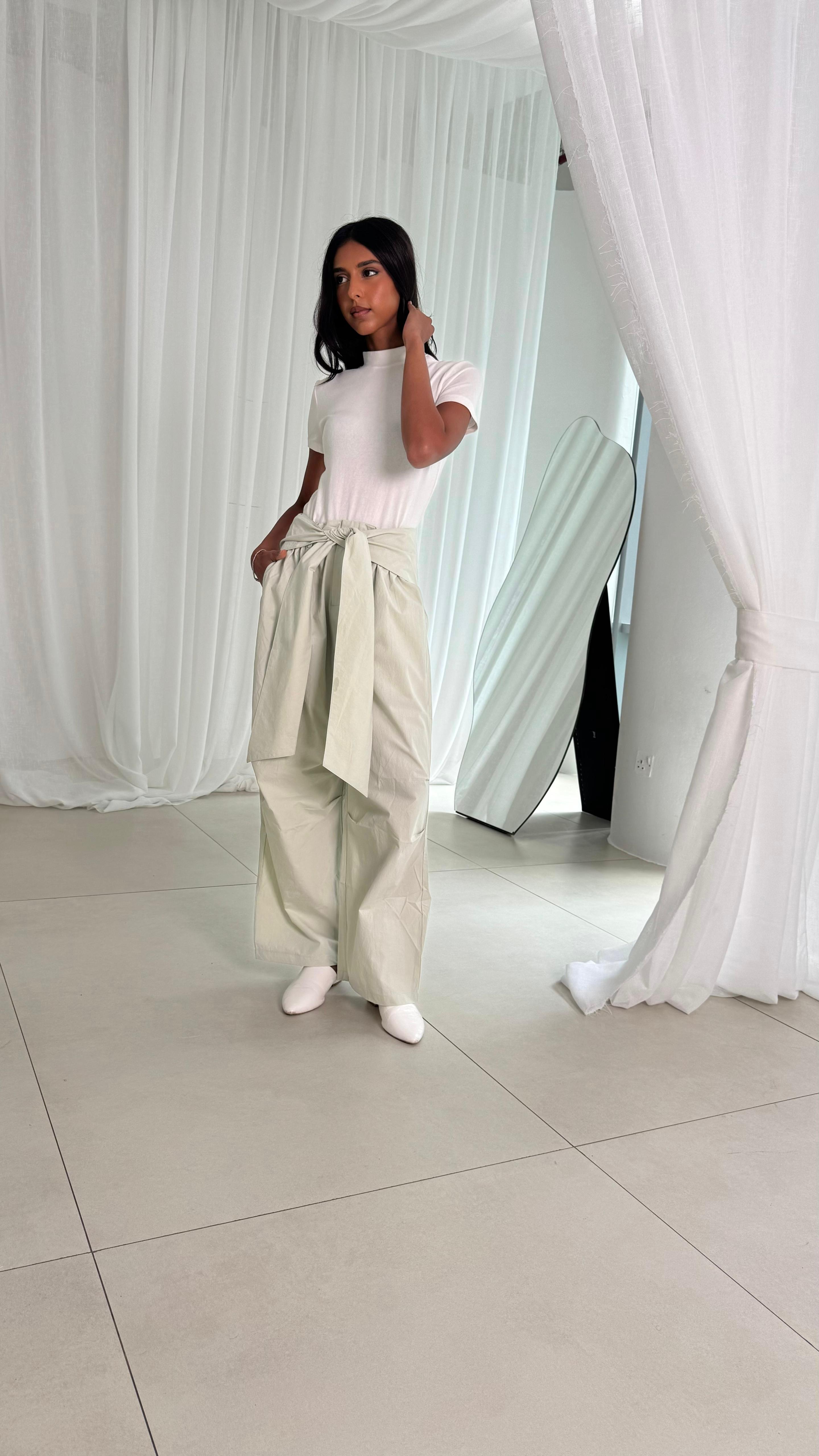 Modern | Light Green