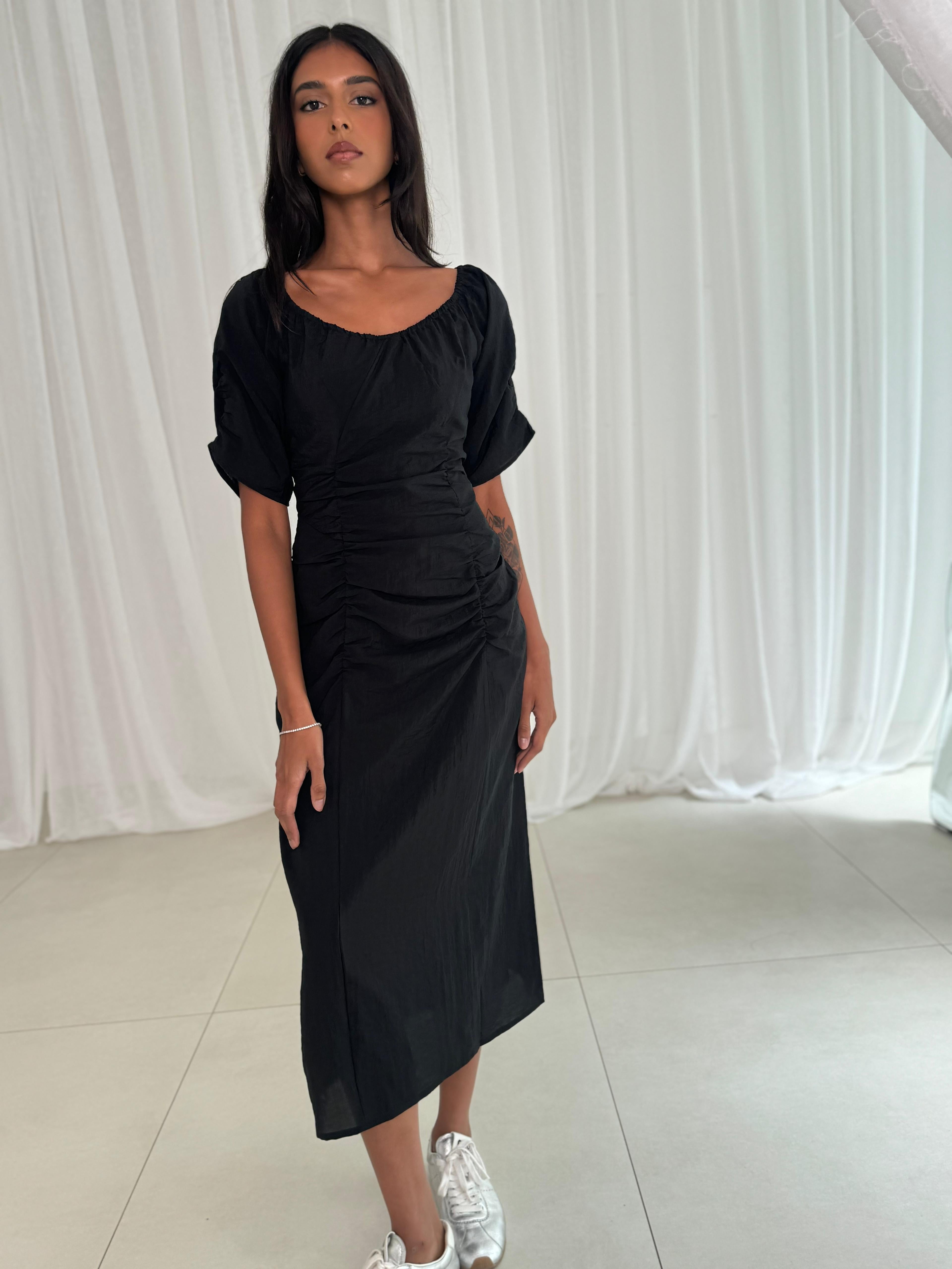 The Classic dress | Black